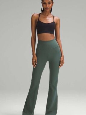 Lululemon Groove SHR Flare Pant Size 4 Dark Forest